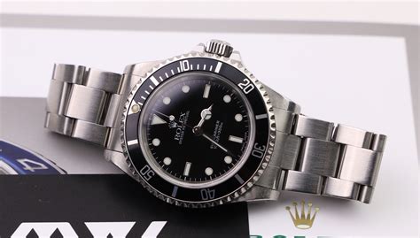 does the second hand on a rolex tick|why does a rolex tick.